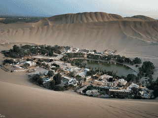 A view of Huacachina